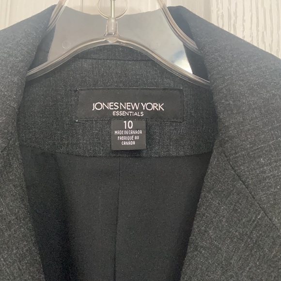 JonesNewYork Charcoal Black blazer - Picture 2 of 16